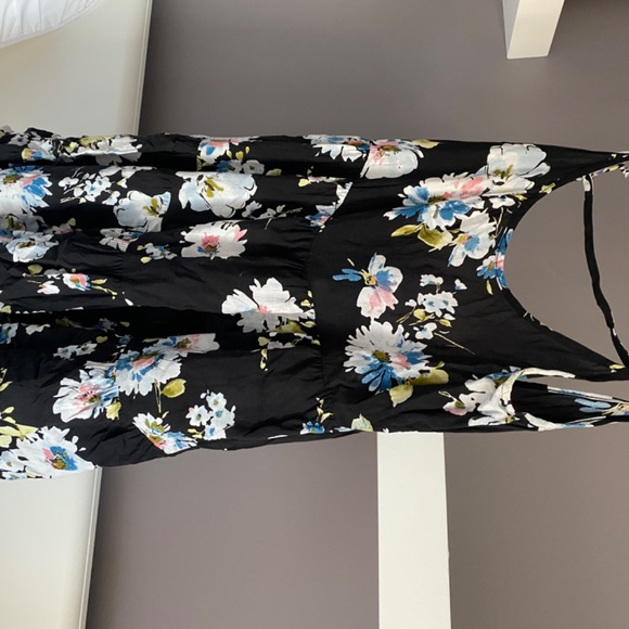 Brandy Melville Floral Sundress - Picture 3 of 3